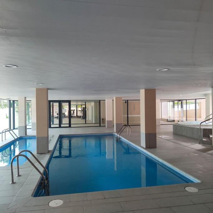 Luxurycambrils Resort&Spa Ngoại thất bức ảnh