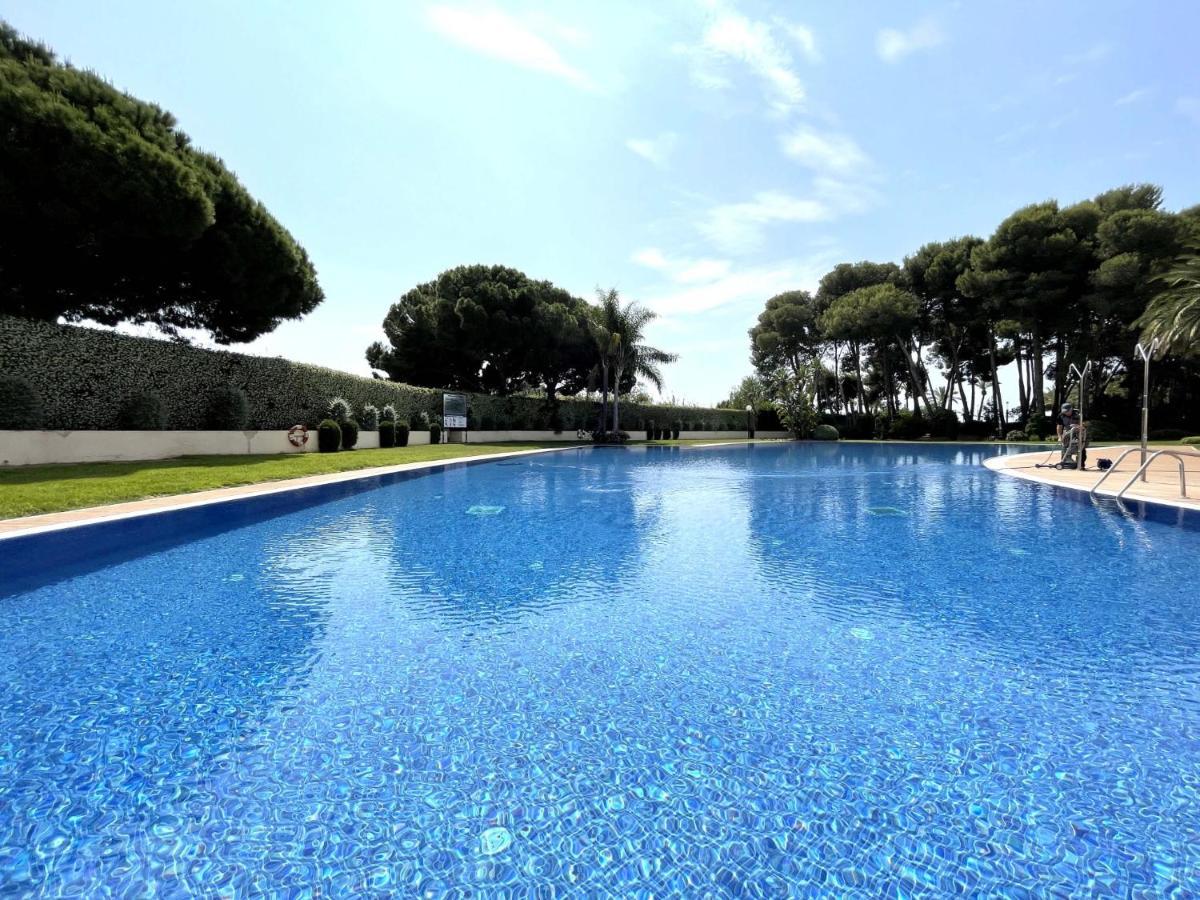 Luxurycambrils Resort&Spa Ngoại thất bức ảnh