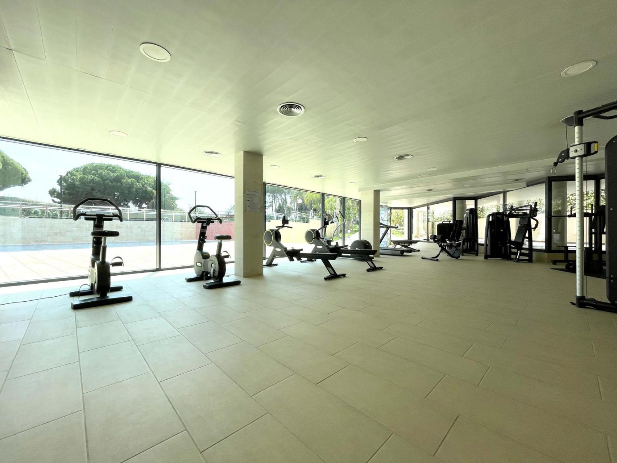 Luxurycambrils Resort&Spa Ngoại thất bức ảnh